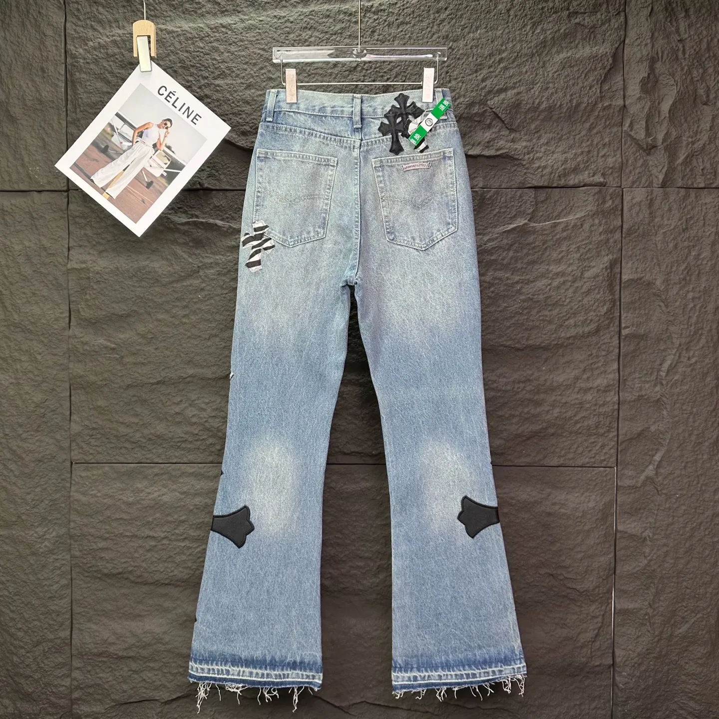 P290 GALLERY DEPT. & Croixin co-branded 2025 new retro zebra print black large cross leather couple's bootcut jeans 🔥High version🔥High version🔥 Top ceiling quality Styles with different wash textures, very friendly to people with thin legs and thick legs, the bootcut version is very flattering leg shape Timeless moderate length, easy to match with casual, basic styling for various styles, a must-have in the wardrobe! The fabric is stiff but also makes the upper body soft without losing texture. The washing process is even more perfect. It is a must-have item for everyone! ! ! Washed wheat, hang tag, pants label, three complete labels, color: blue, size: 28, 30, 32, 34, 36 (five sizes)